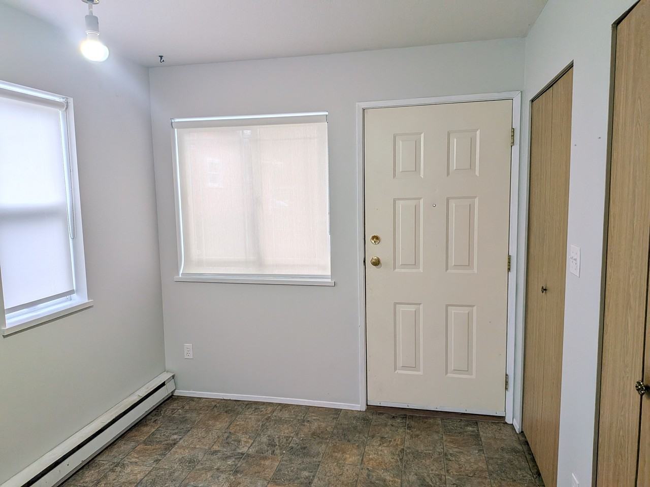 9235 Woodbine St #4 - Photo 4 of 11