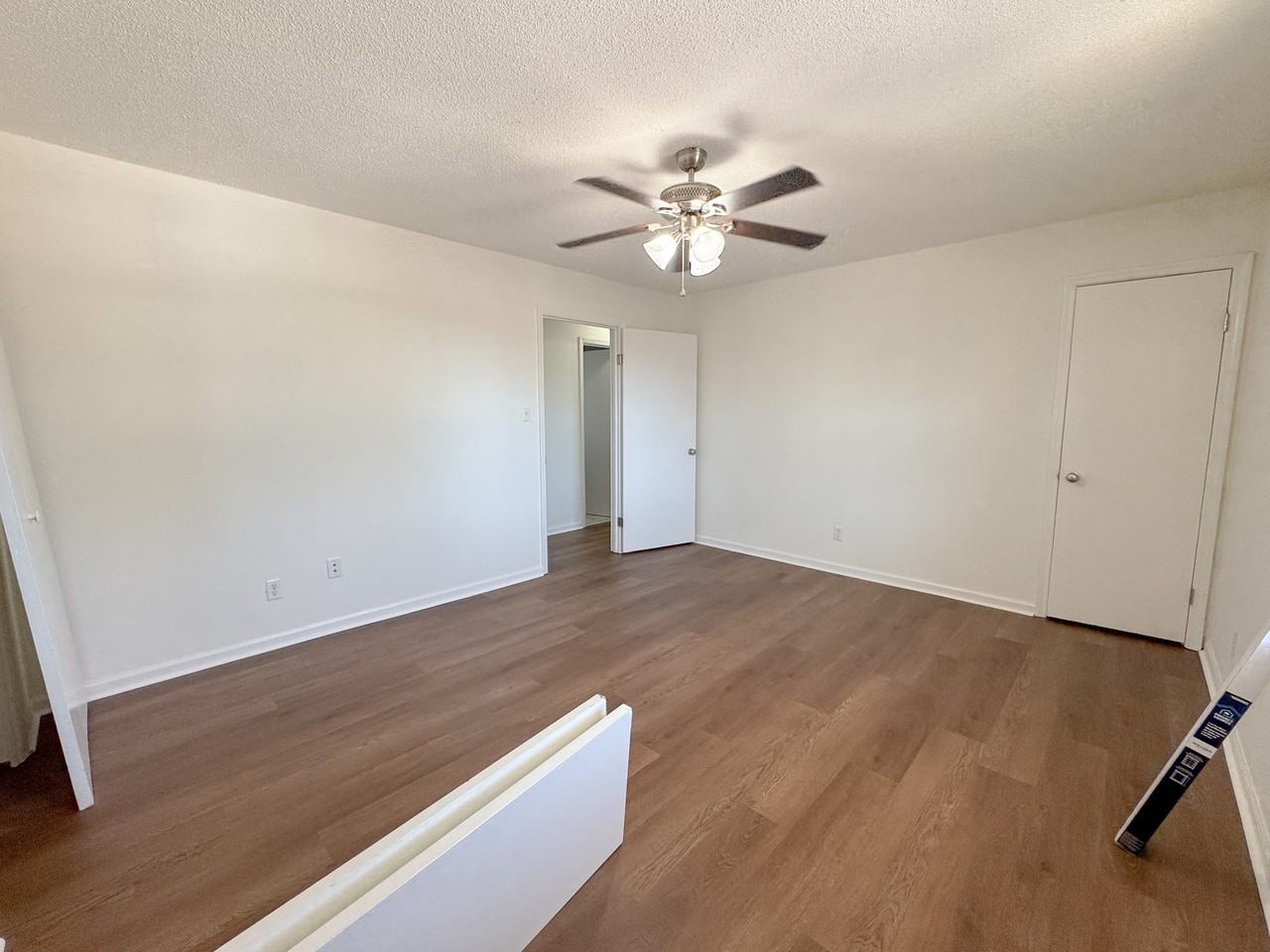 113 Ellis RoadApt 5 #5 - Photo 6 of 10