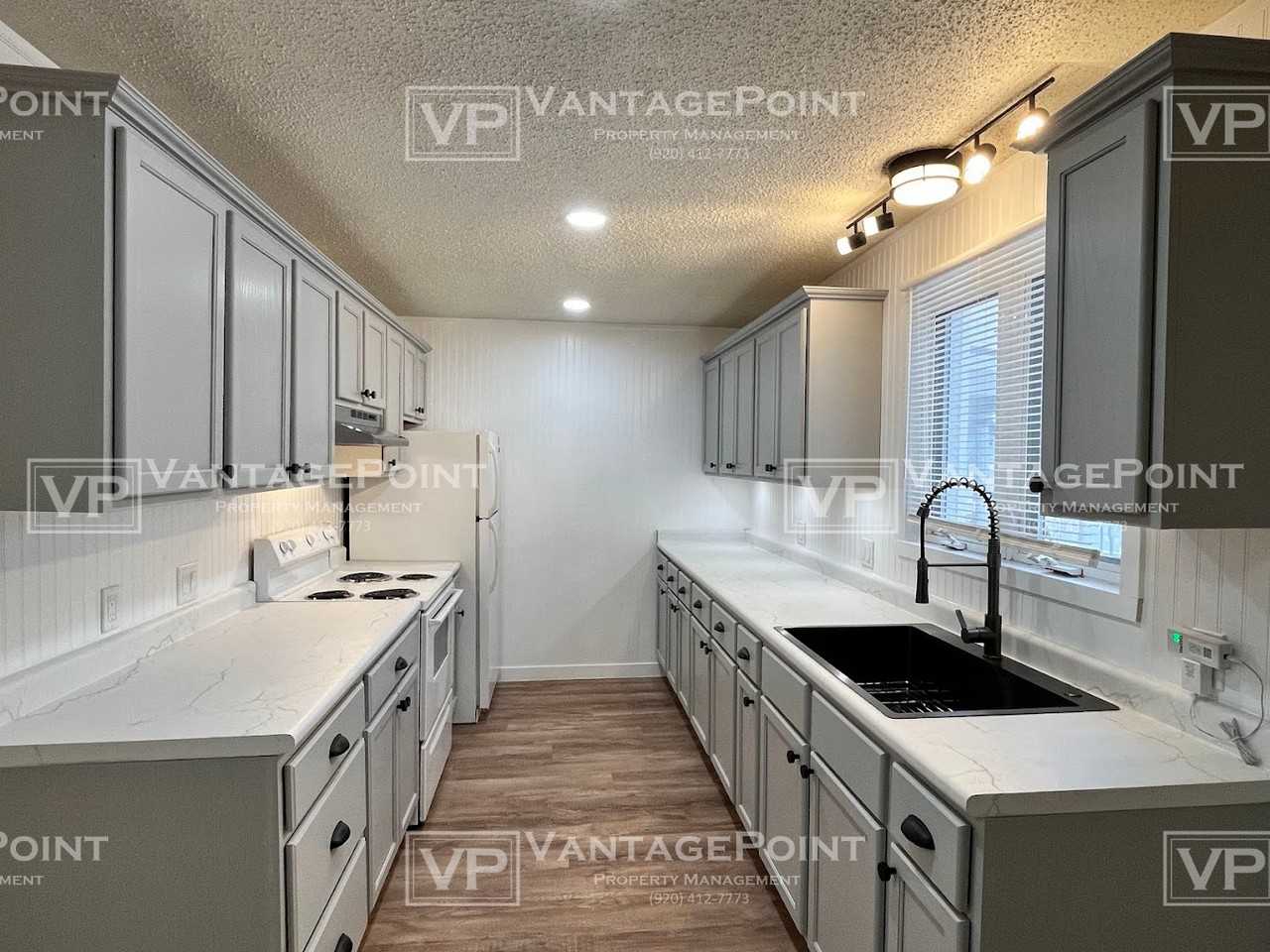 721 Terrace Ave #1 - Photo 2 of 16