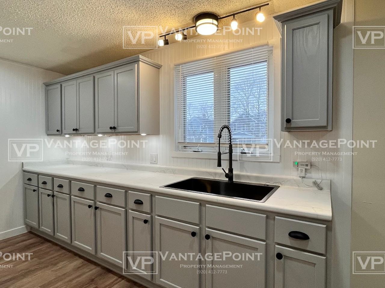 721 Terrace Ave #1 - Photo 3 of 16