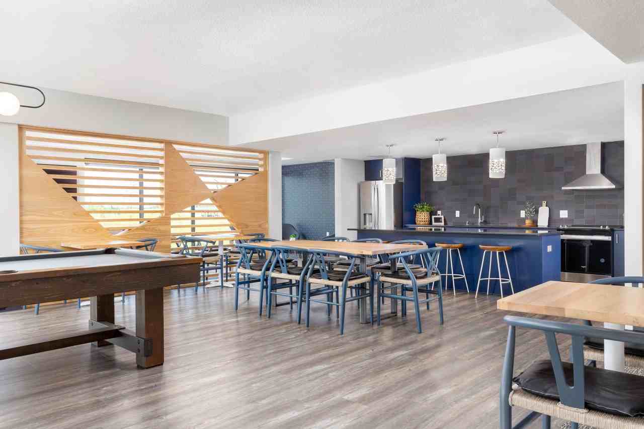 Caliper - Photo 4 of 50