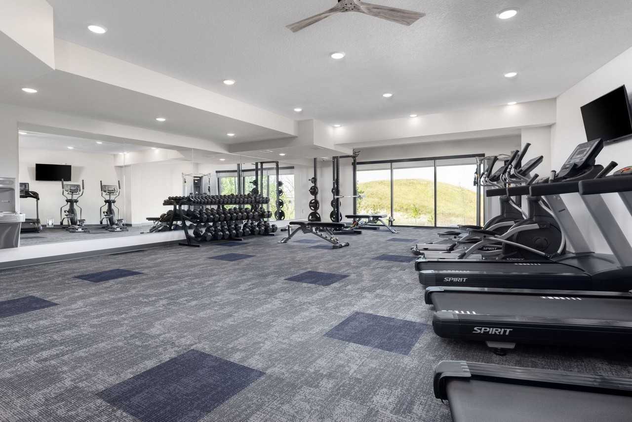 Caliper - Photo 5 of 50