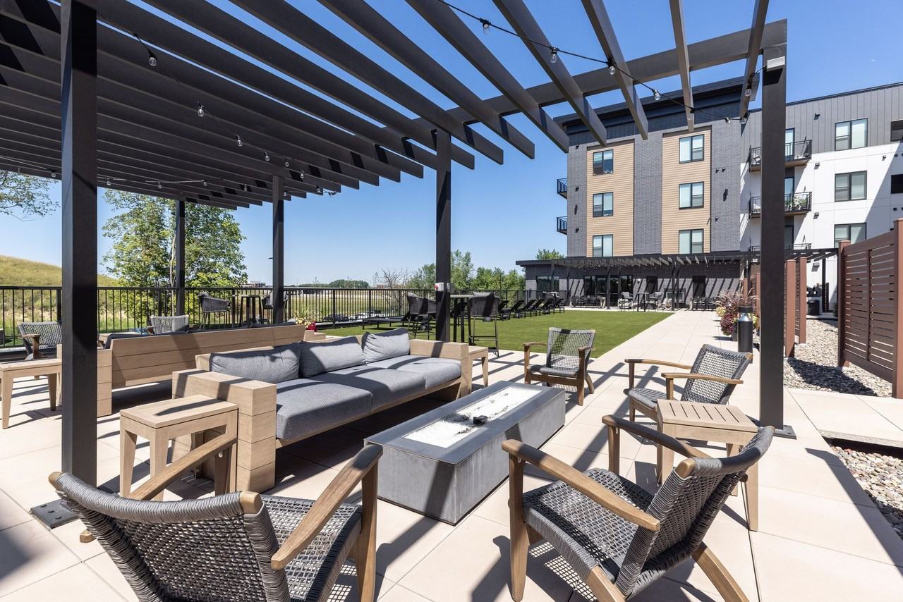 Caliper - Photo 6 of 50