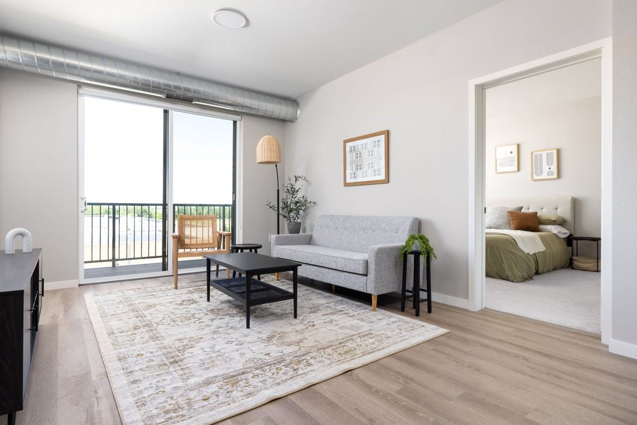 Fredrik - Photo 7 of 50