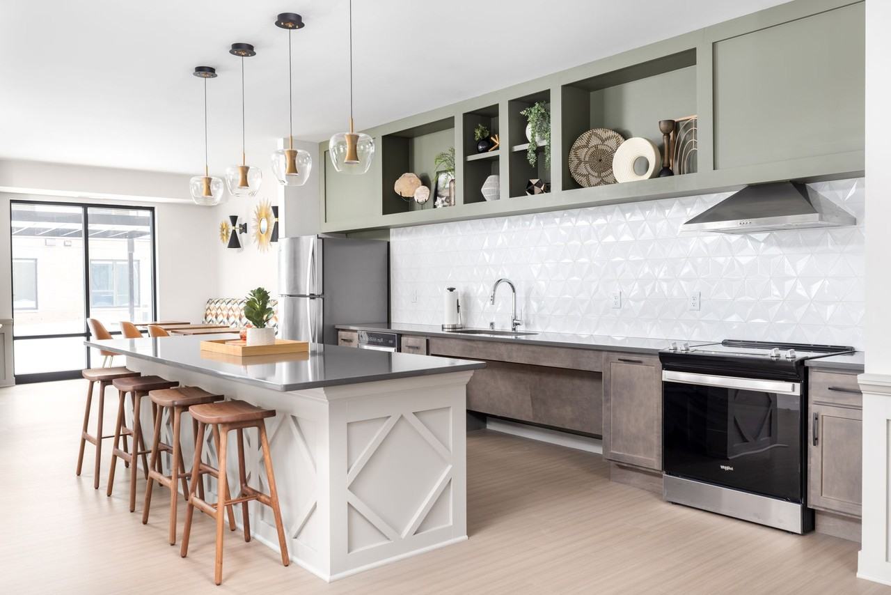 Kipling - Photo 7 of 50