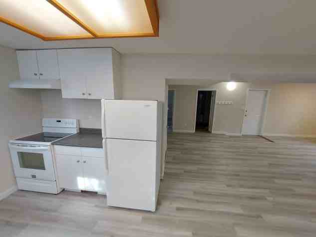 5512 35 St - Photo 6 of 18