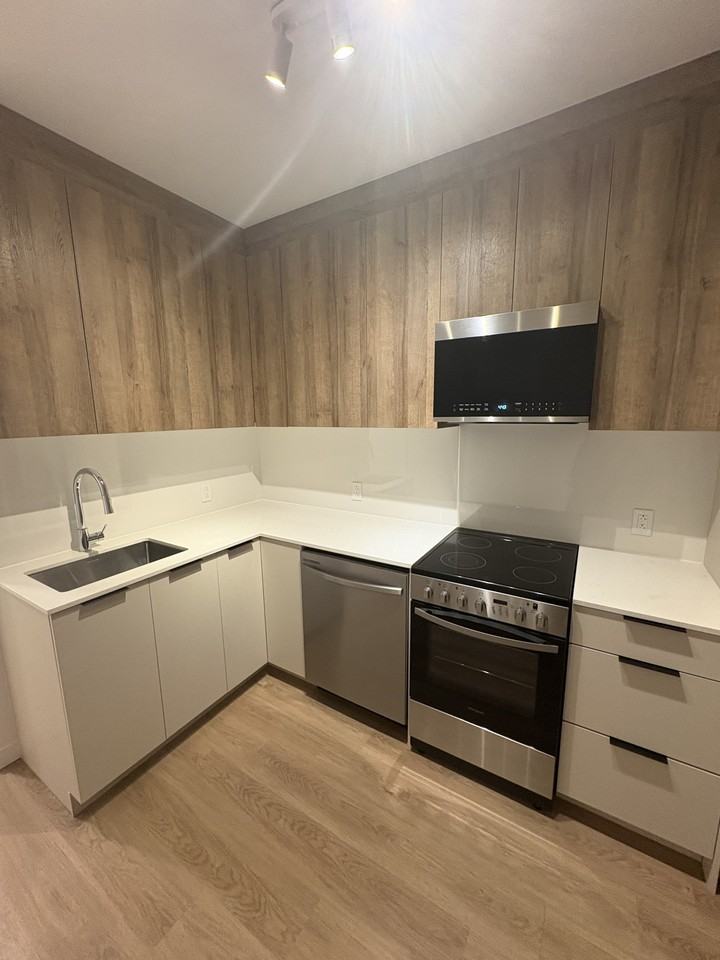 808 2e Ave Lachine - Photo 5 of 50