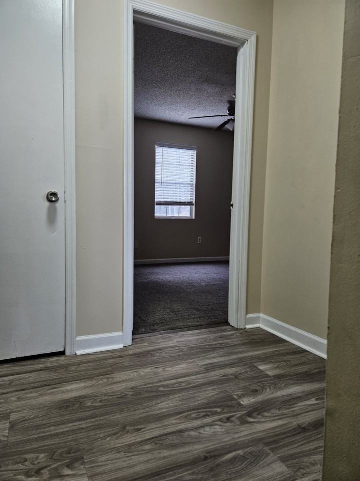 304 Hollingsworth Ave #HN - Photo 2 of 20