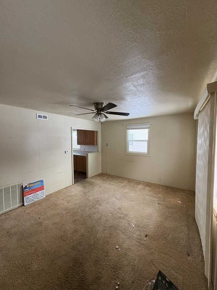 313 E North St #1 - Photo 3 of 15