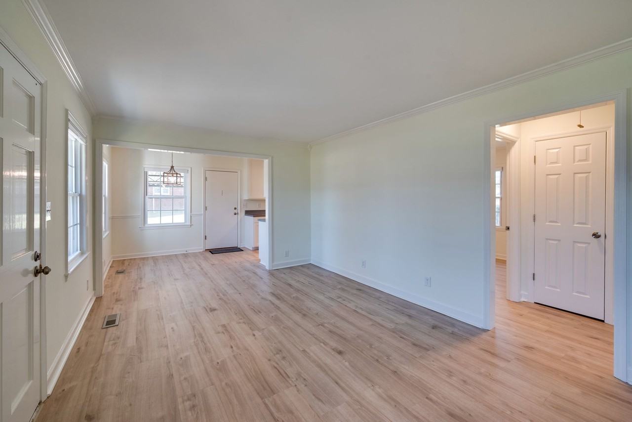 534 Wanda Dr #1 - Photo 5 of 25