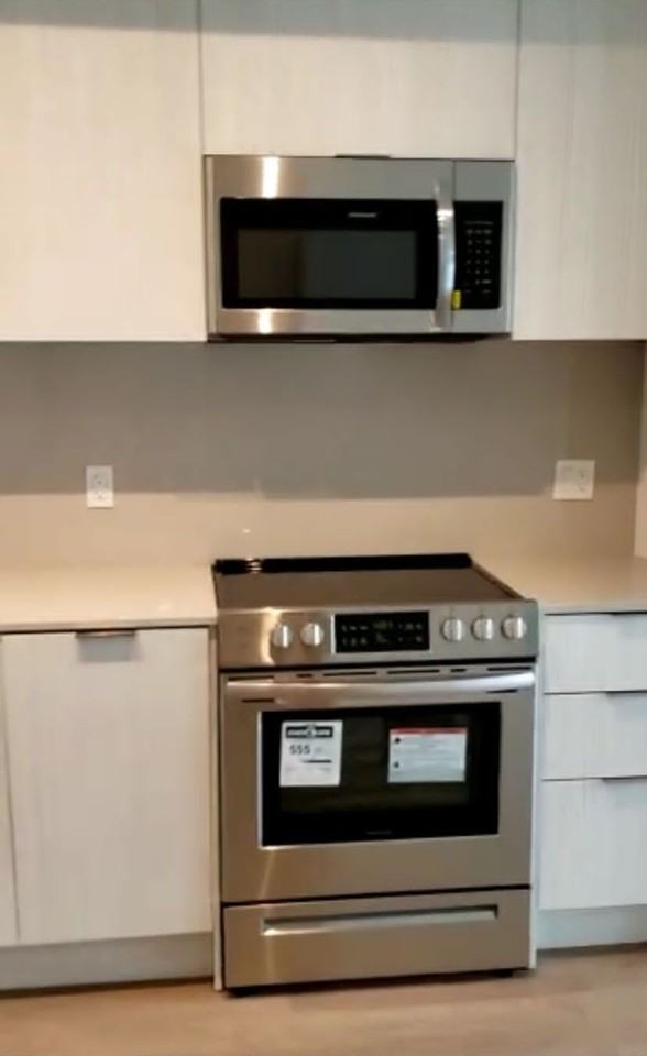 25 Yonge Rich #3207 - Photo 7 of 7