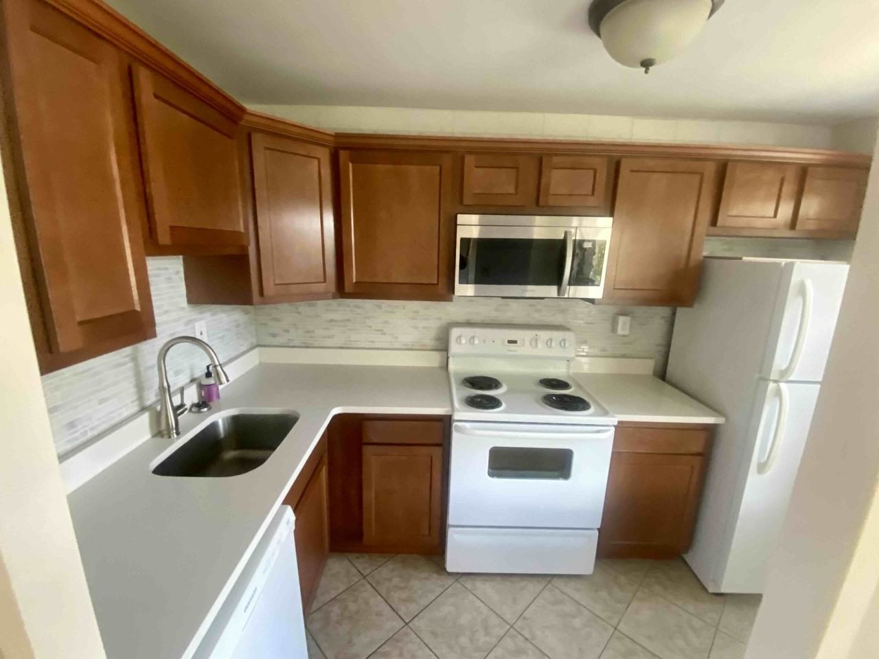 6005 FIFTH AVENUEAPT A-10 #A10 - Photo 2 of 9