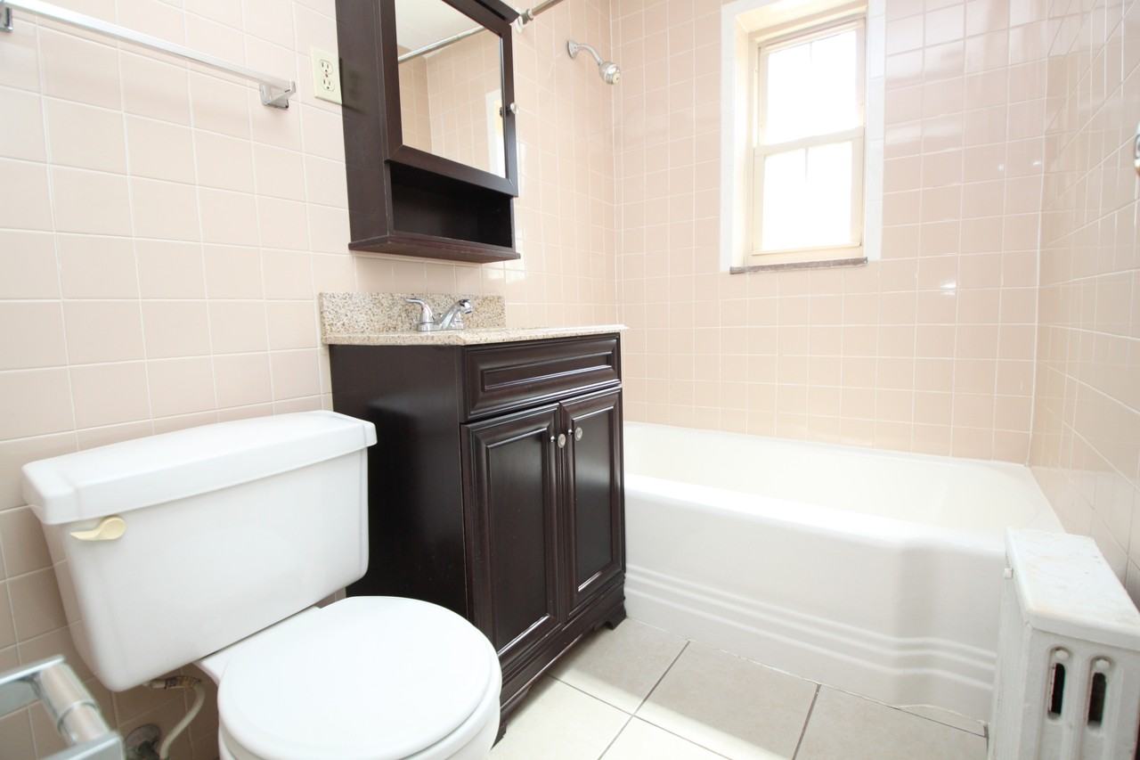 6005 FIFTH AVENUEAPT A-10 #A10 - Photo 6 of 9