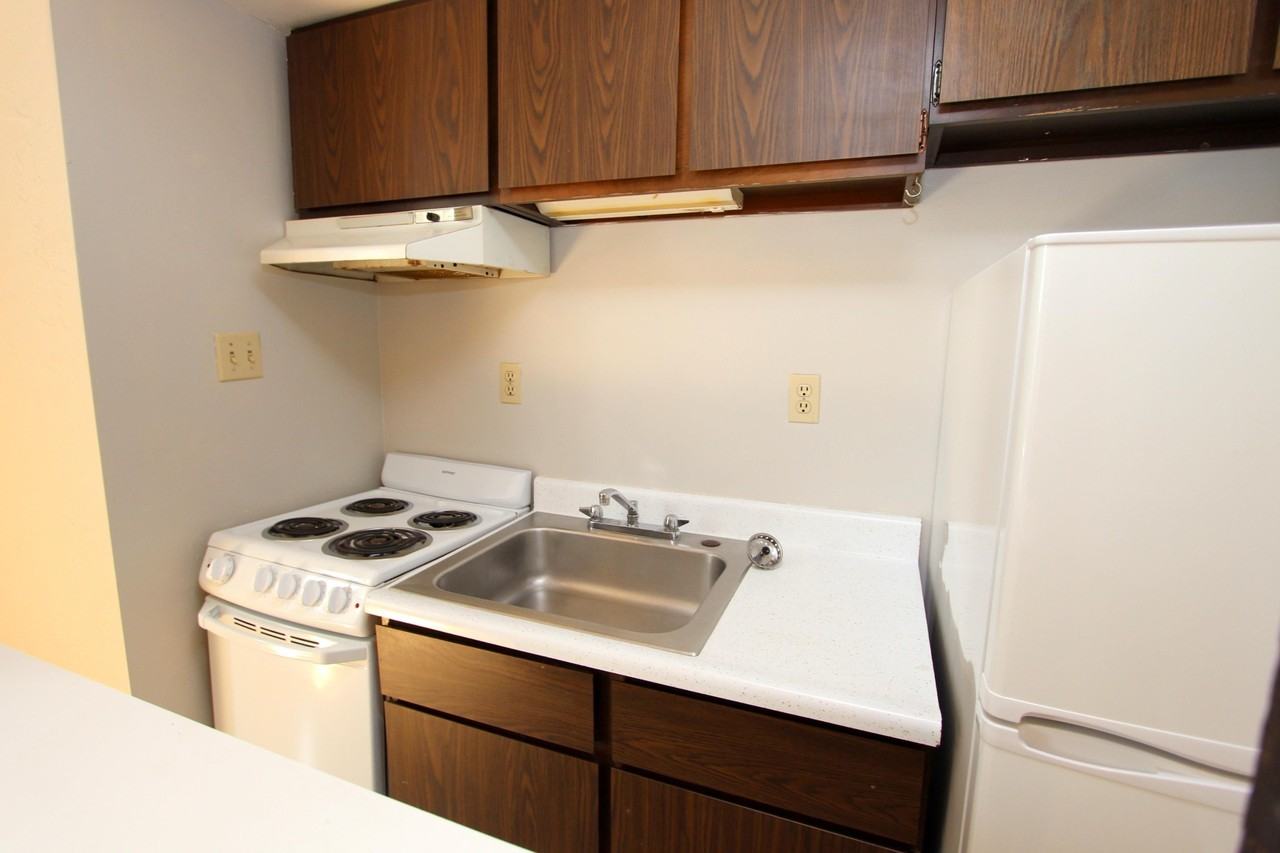 6333 WALNUT STREETAPT 3B #3B - Photo 3 of 6