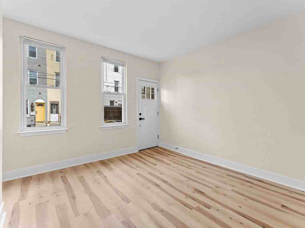 2430 N 4th St #1 - Photo 5 of 26