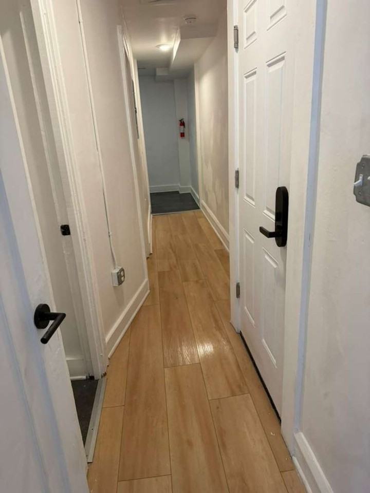 Detroit 83 - Photo 2 of 39