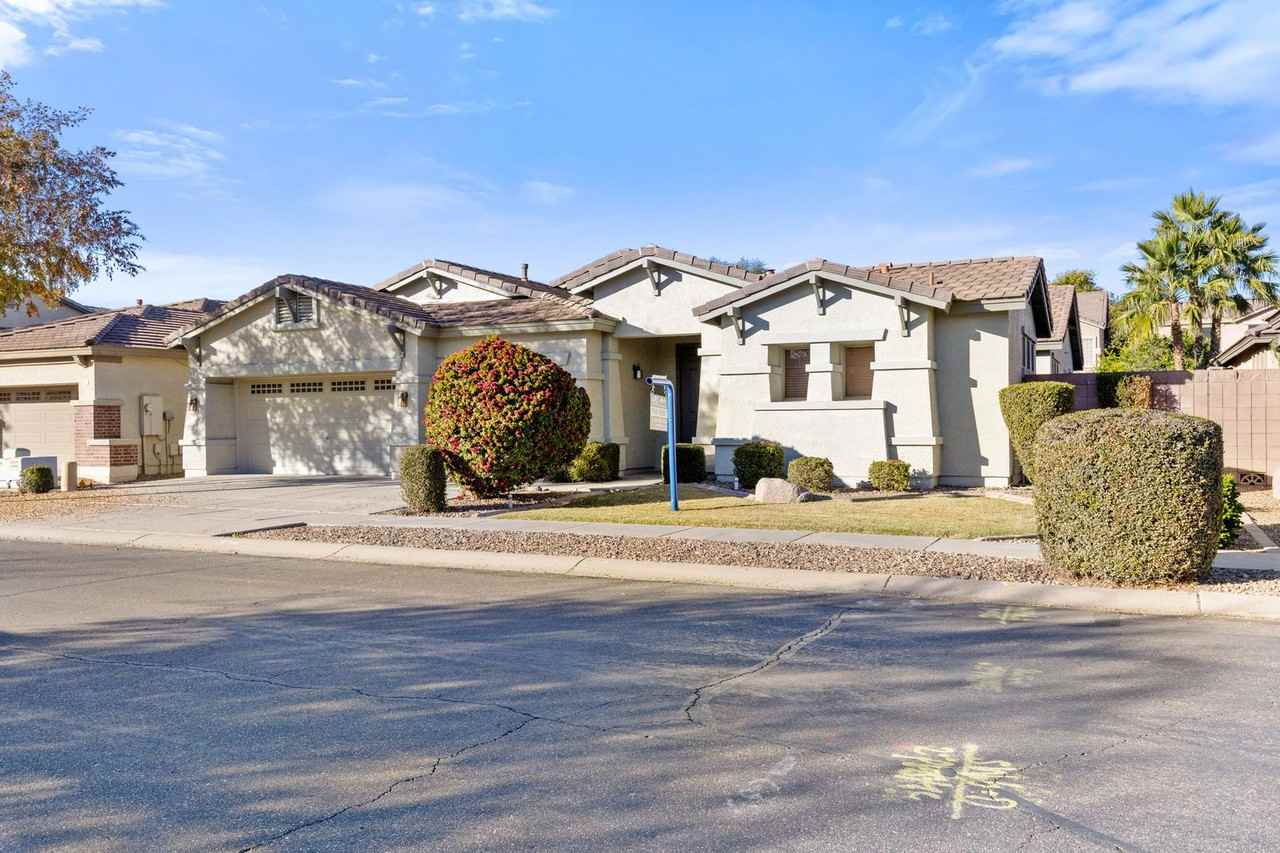 474 W Seagull Dr - Photo 2 of 34