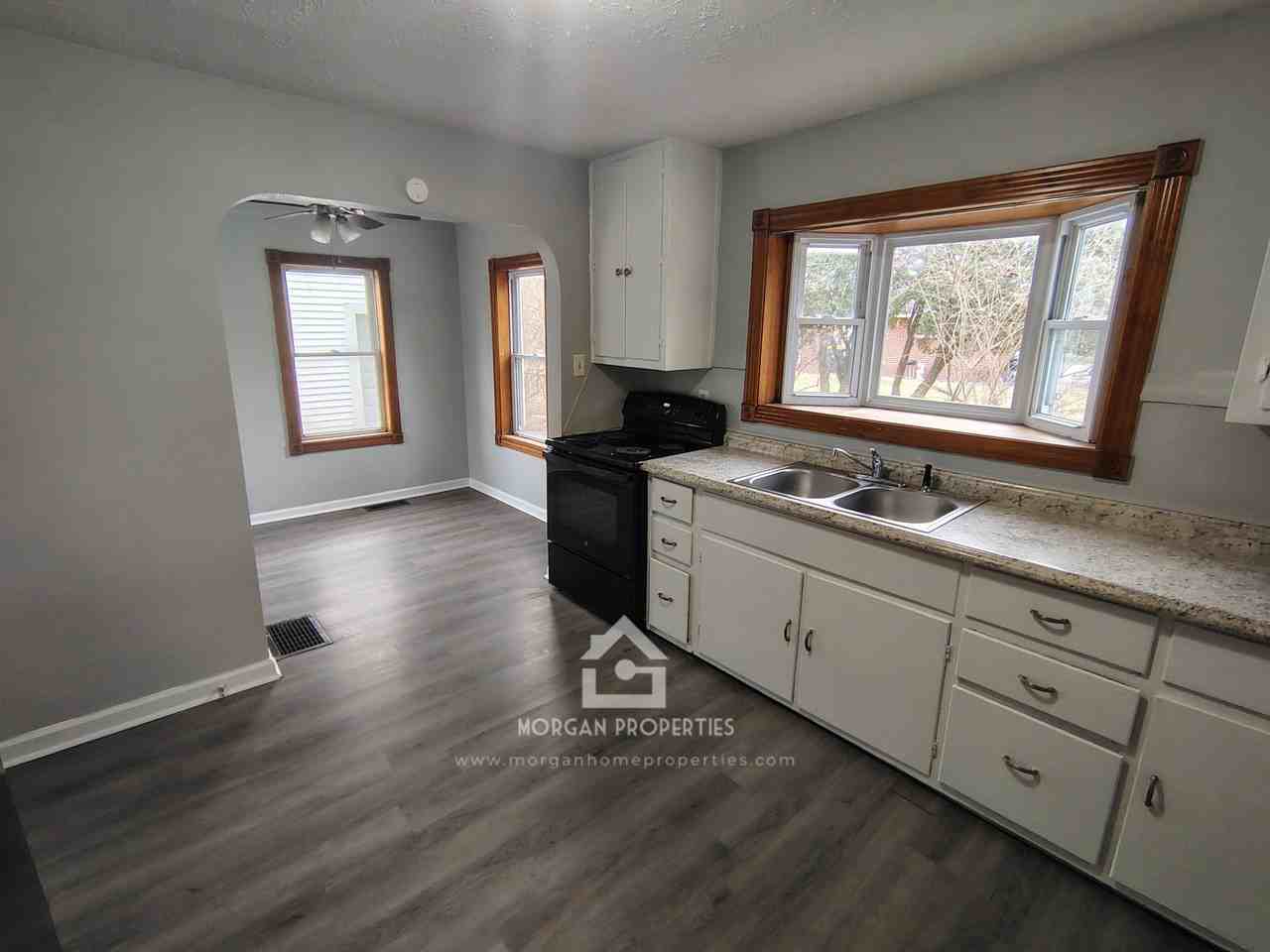 2016 Poplar St #1 - Photo 3 of 7