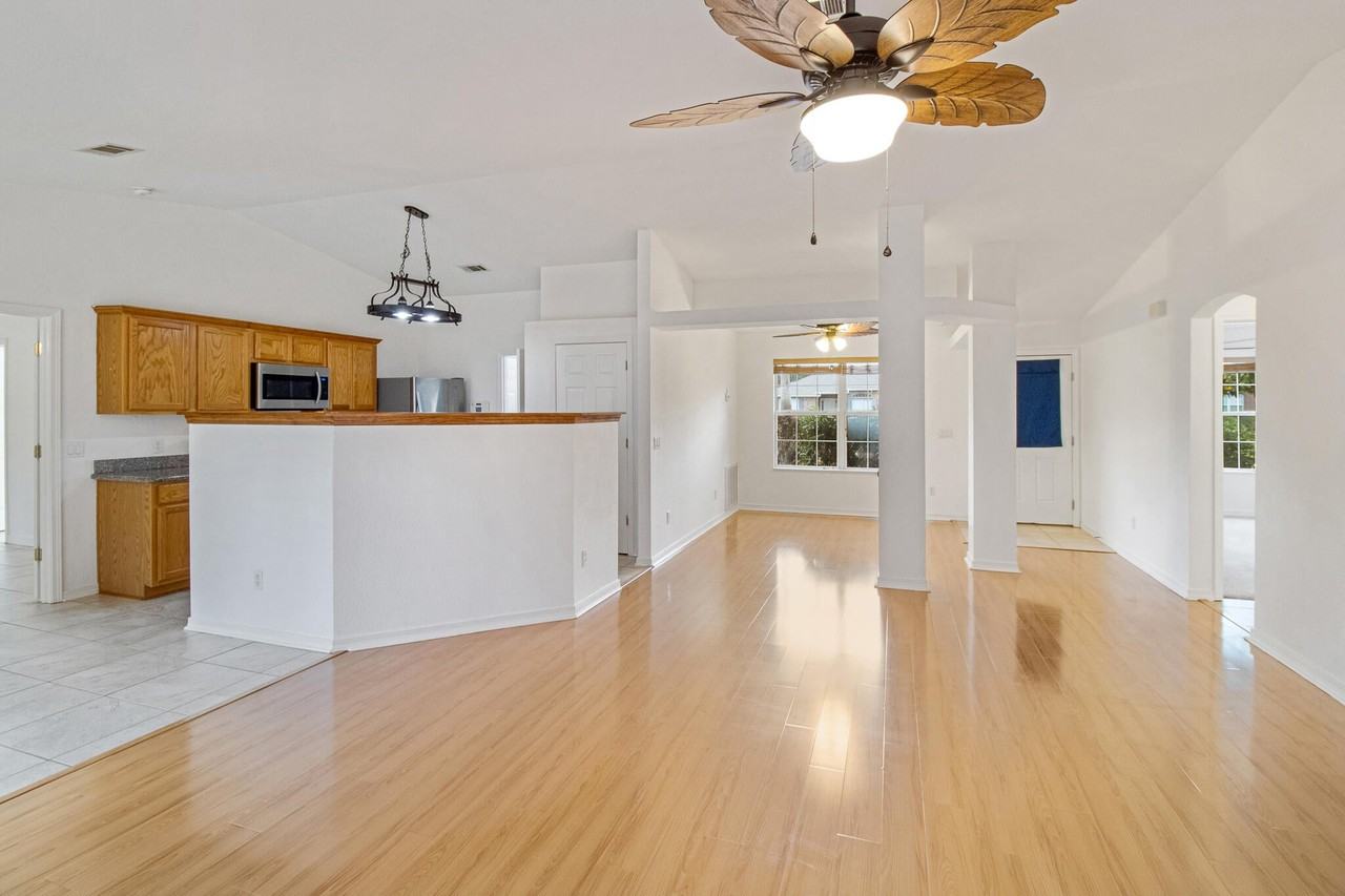 6530 Longview St #1 - Photo 3 of 10