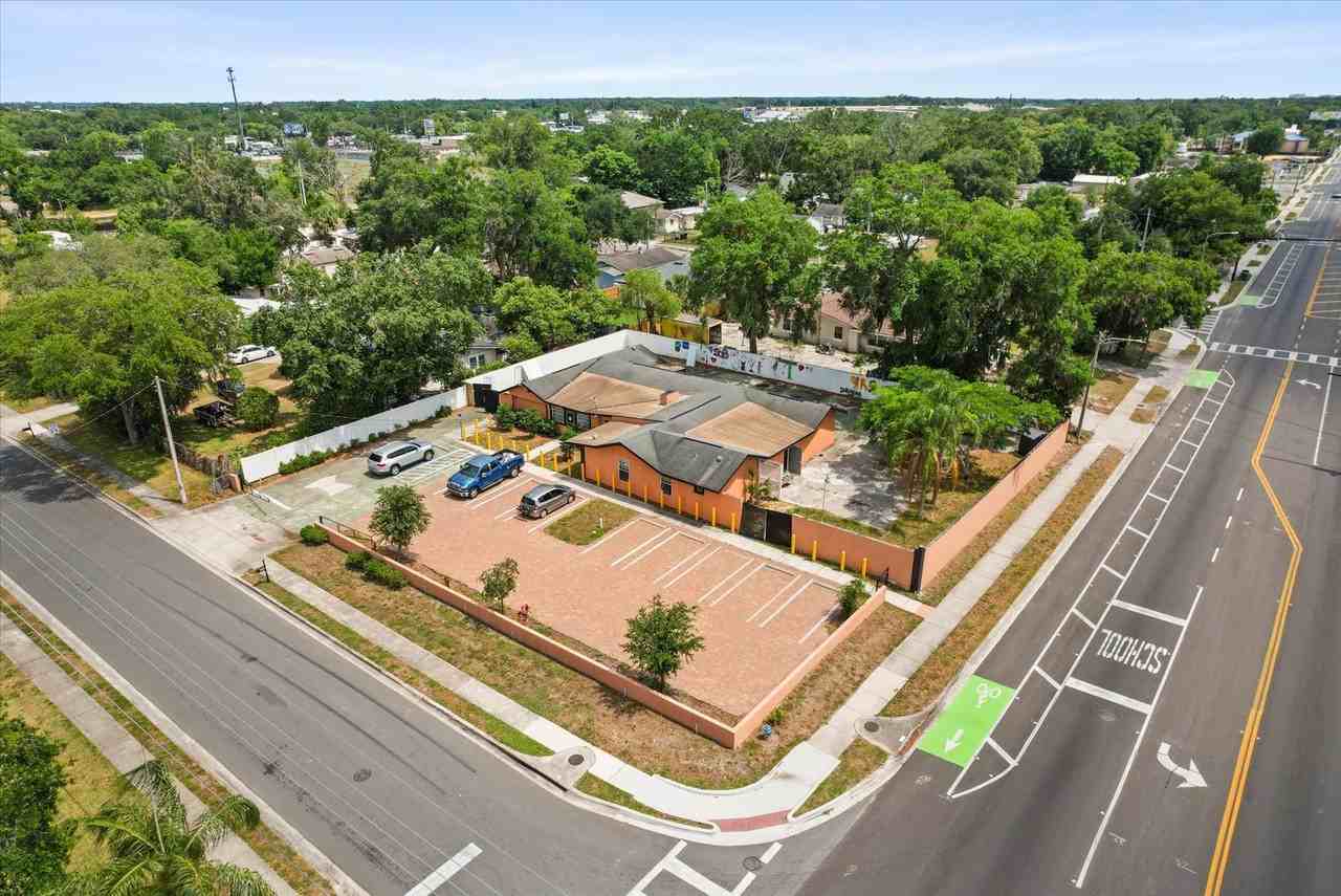 1436 22nd St #1 - Photo 2 of 33