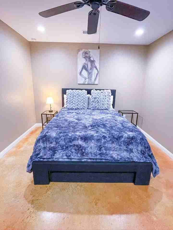 1108 N 9th St #1 - Photo 4 of 10