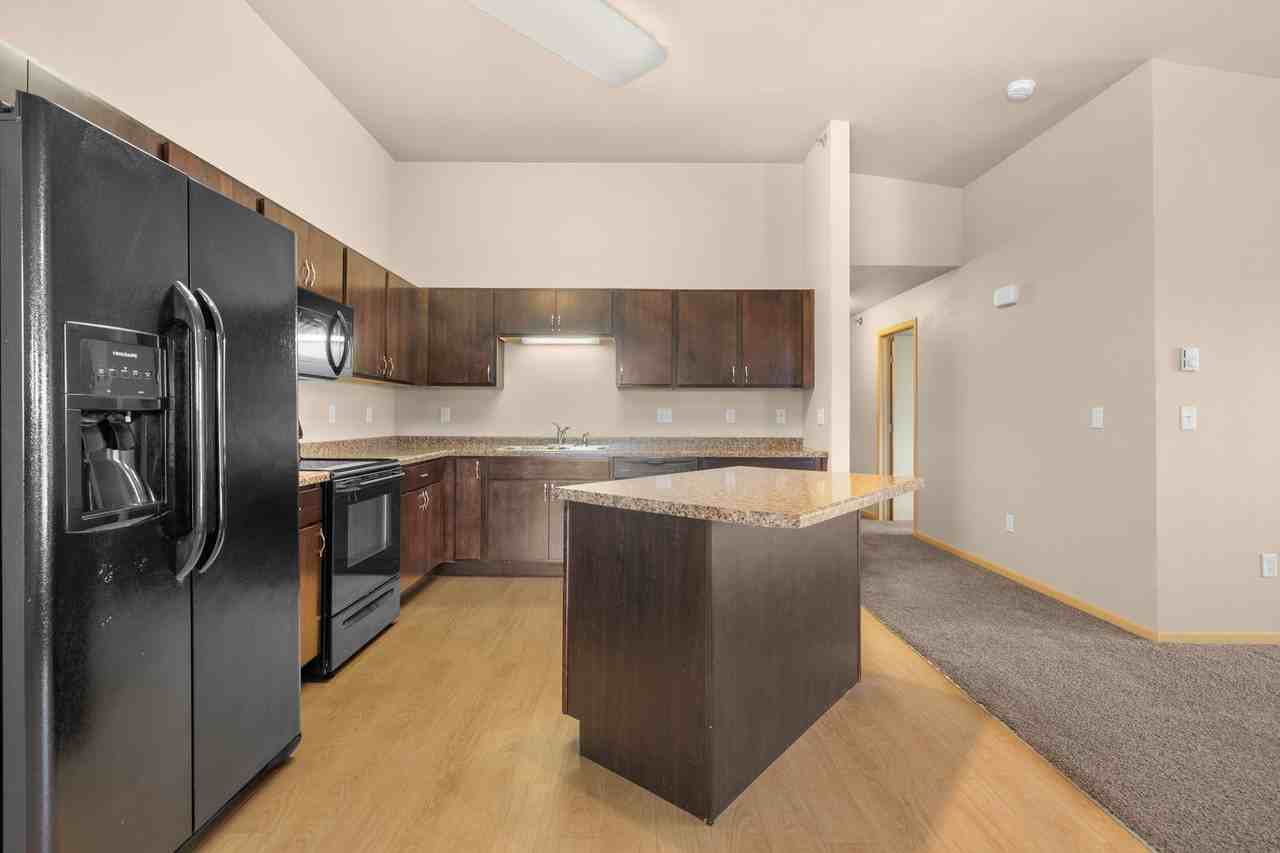 Stonebridge Villas - Photo 2 of 16