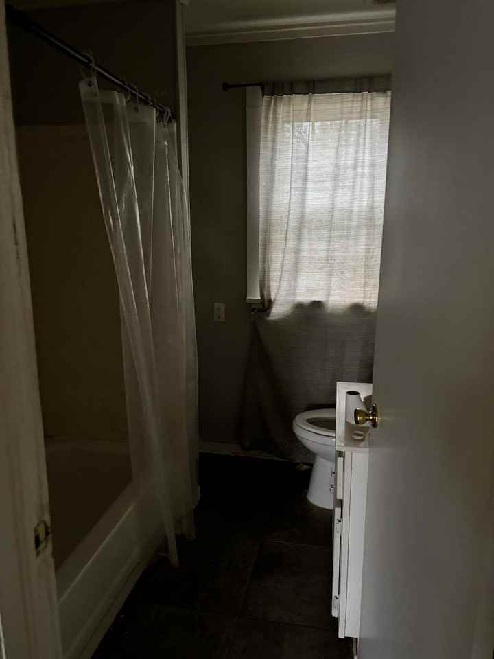 1332 1332 Garland Ave. #1 - Photo 4 of 10