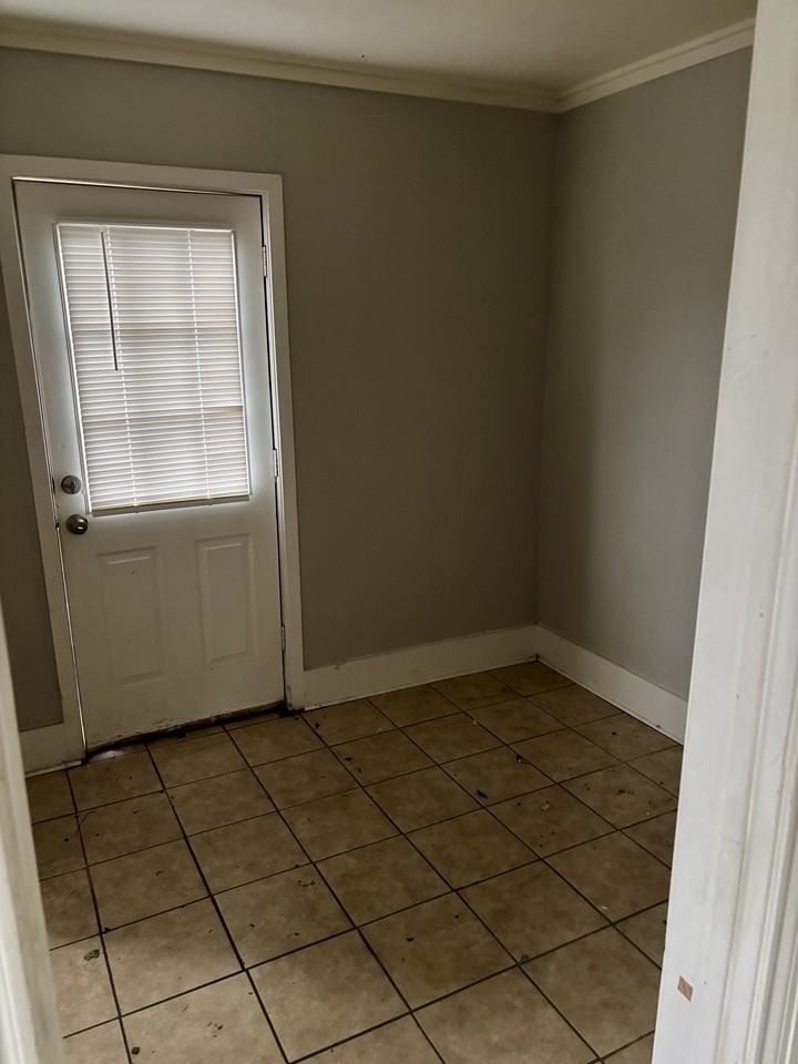 1332 1332 Garland Ave. #1 - Photo 6 of 10