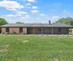 featured image of 1190 Greenwood Ln #1