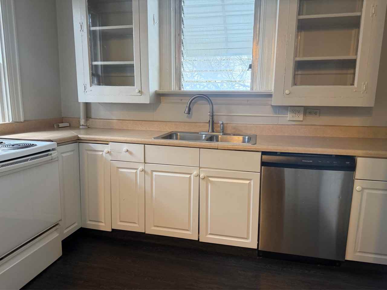 326 W Philadelphia St #2 - Photo 5 of 10