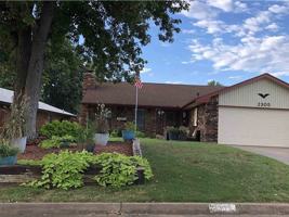 featured image of 2305 Heritage Trl #1