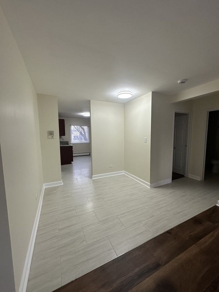 705 Court of Spruce - 3 #3 - Photo 2 of 9