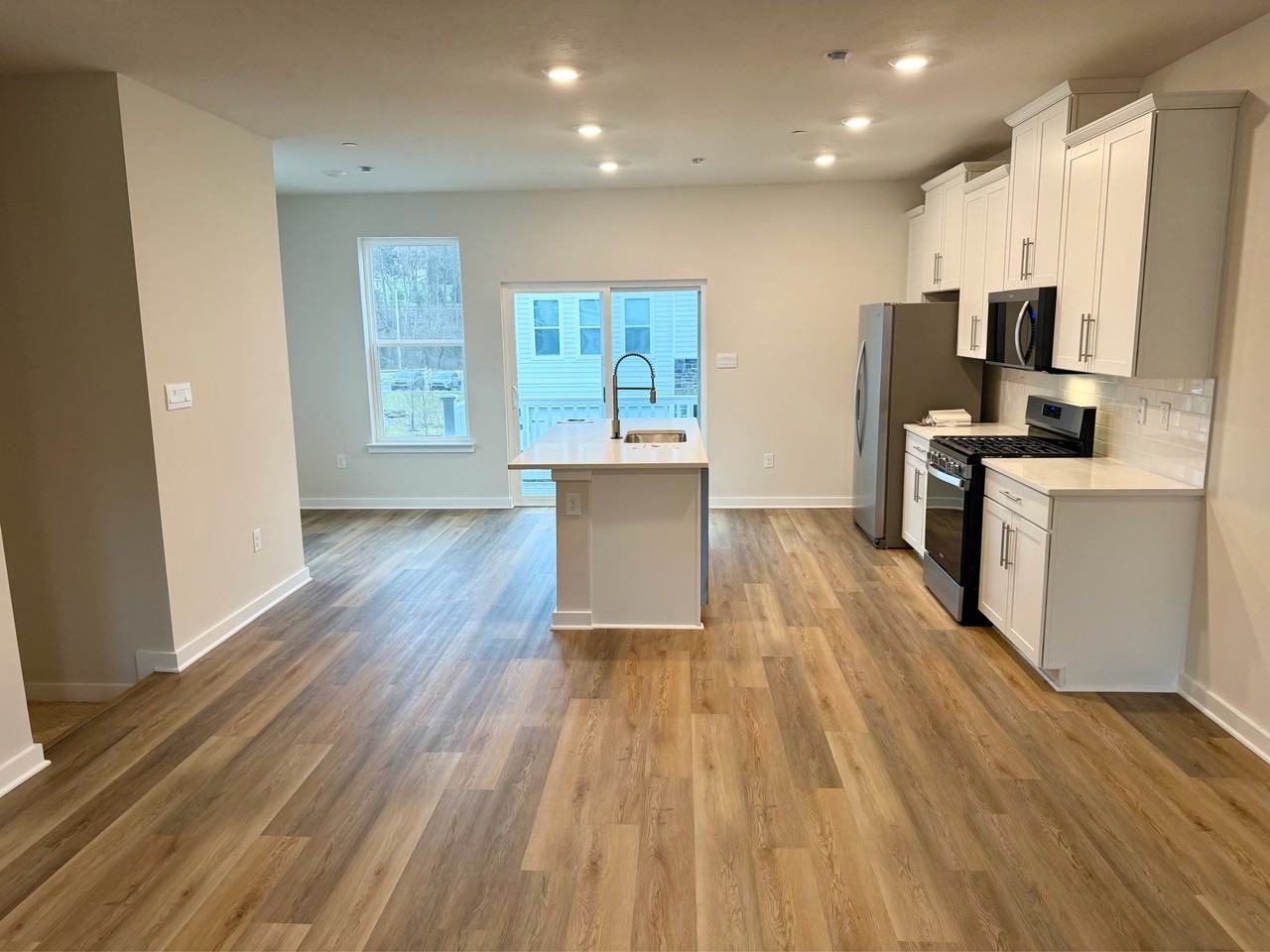 531 Cooper St #1 - Photo 3 of 22