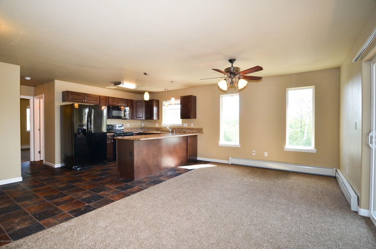 5000 S Mainsail Ave #4 - Photo 2 of 7