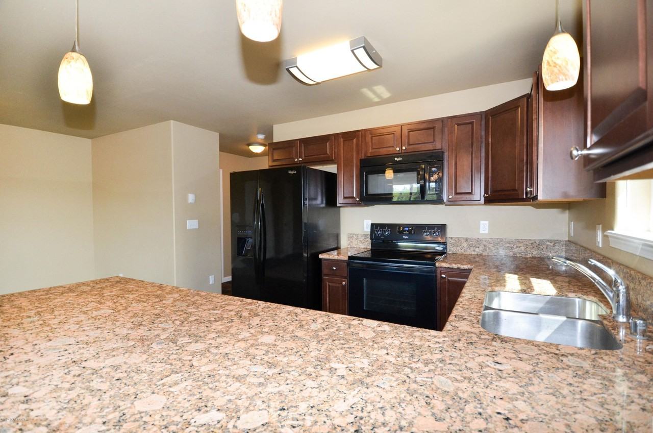 5000 S Mainsail Ave #4 - Photo 4 of 7