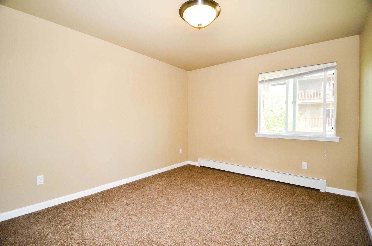 5000 S Mainsail Ave #4 - Photo 6 of 7