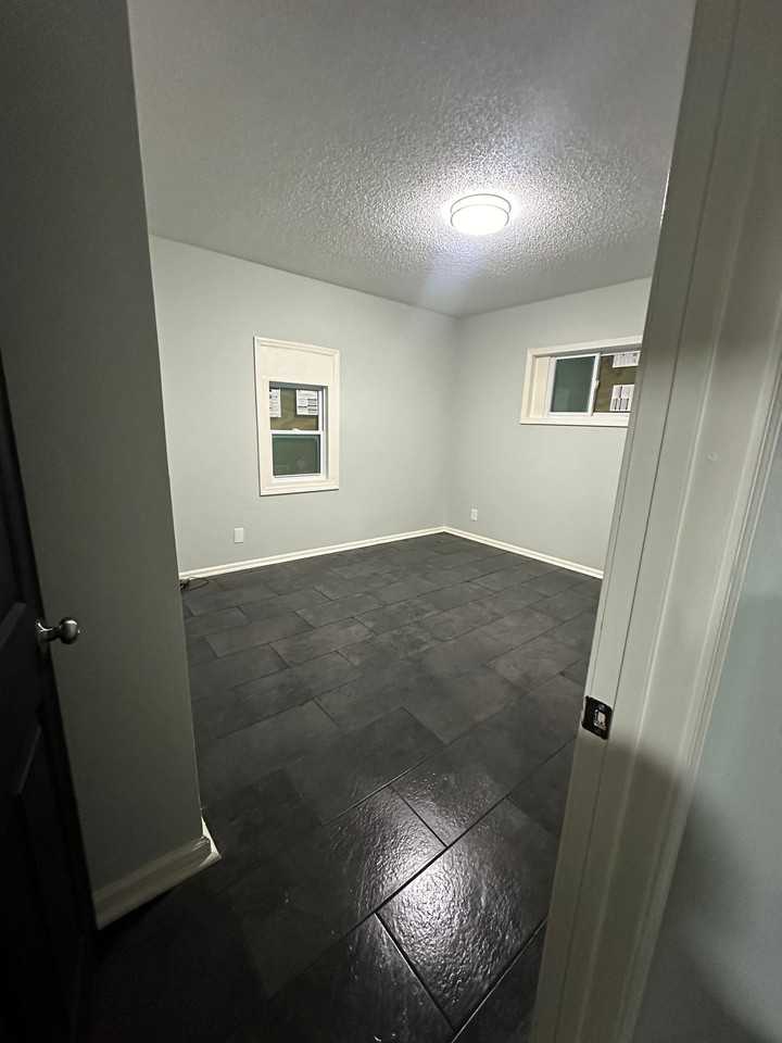 785 Dallas St #1 - Photo 6 of 8