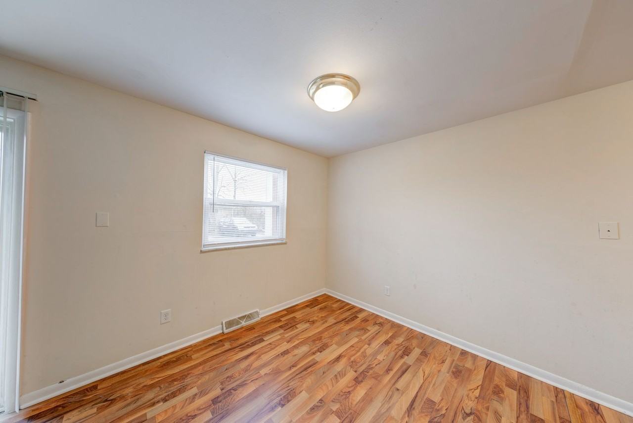 Lawrence Glen Apartments - Photo 7 of 46