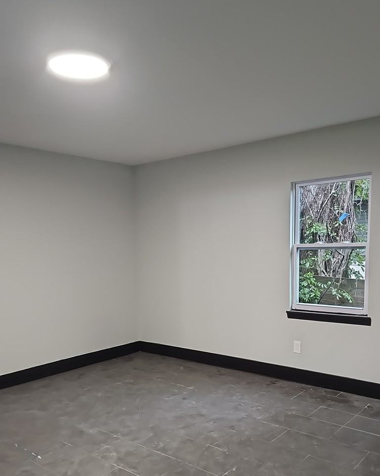 1697 Baine Ave #1 - Photo 6 of 9