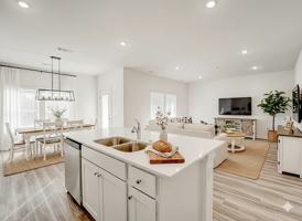 featured image of 139 S Maroon Ave #1