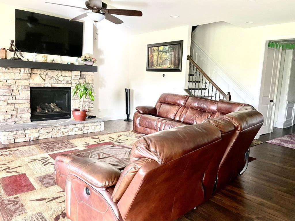 10359 Paper Birch Dr #1 - Photo 7 of 30