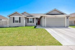 1025 Sw Bonnie St - Photo 1 of 1