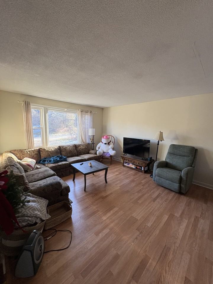 1 Edge Hill Rd #1 - Photo 3 of 14