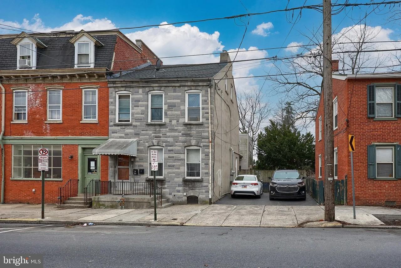 506 W King St #2 - Photo 2 of 12