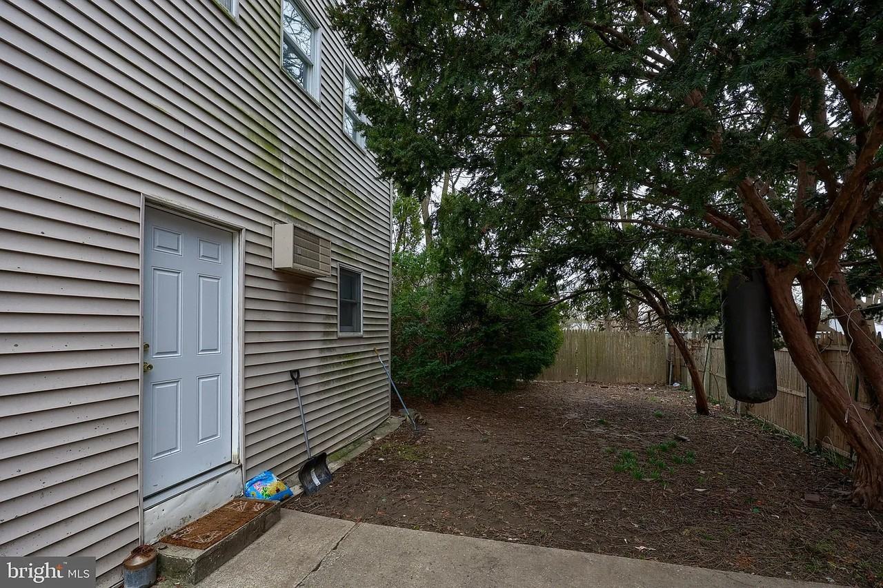 506 W King St #2 - Photo 6 of 12