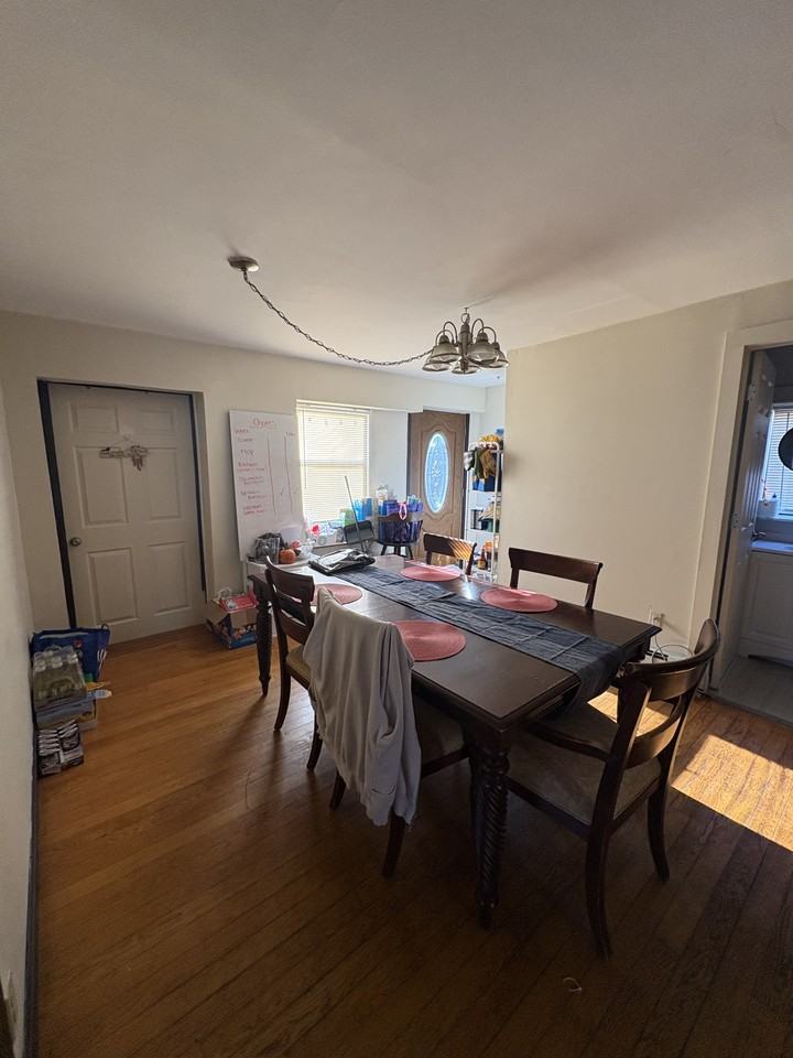 109 Pelham Rd #1 - Photo 5 of 14