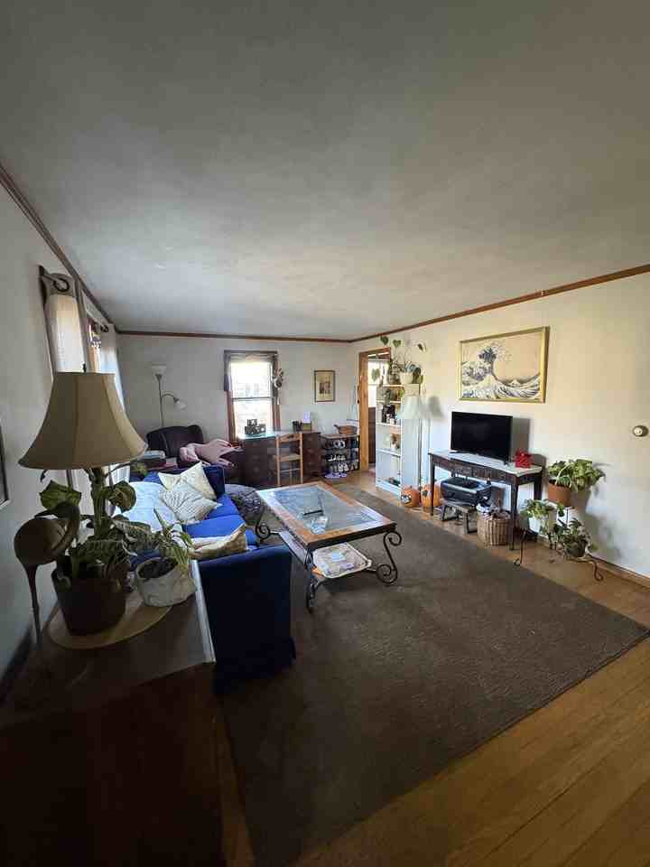 44 S East St #2 - Photo 2 of 11