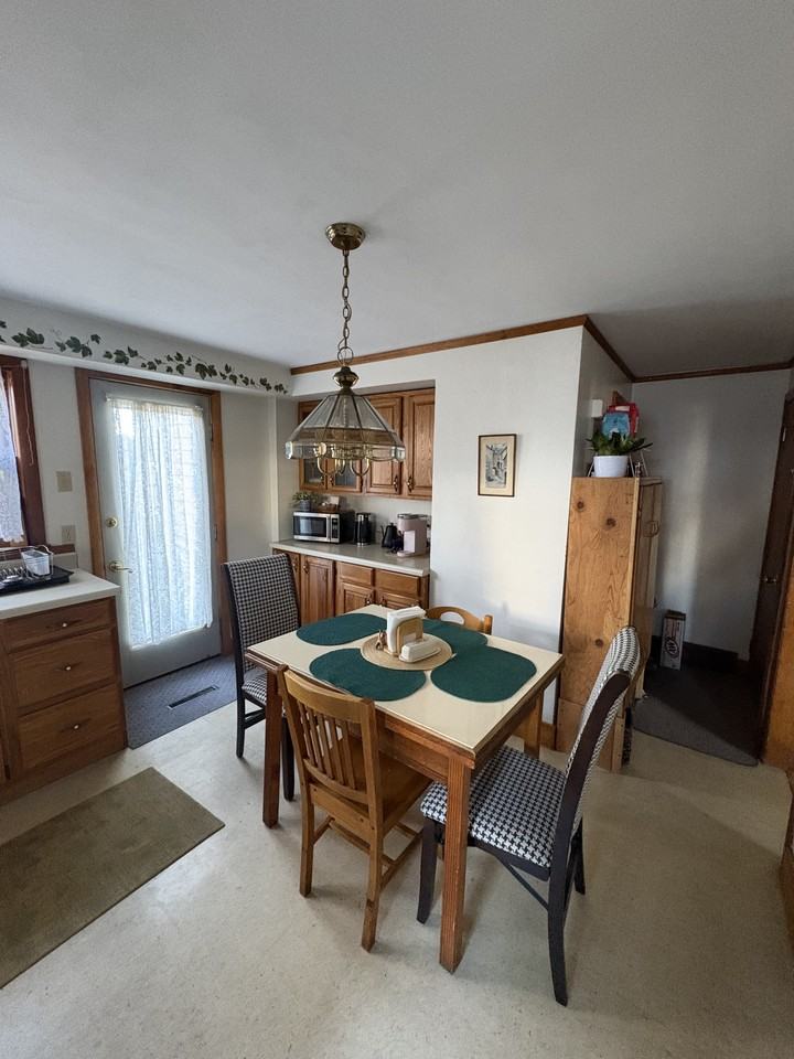 44 S East St #2 - Photo 3 of 11