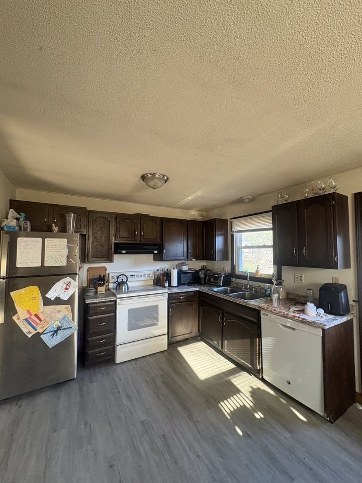 310 West St #1 - Photo 3 of 15