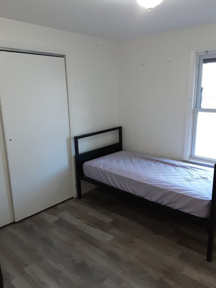 13 Rock Ridge Ave #1 - Photo 4 of 10